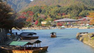 風流です。嵐峡の舟遊び。