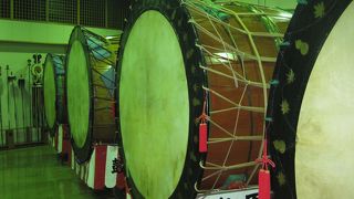 日本一の大太鼓を見ることが出来ます