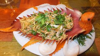 阮朝の雰囲気漂う正統派ベトナム料理店