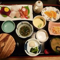 ぷりぷりの新鮮なお刺身が安くて美味しかった