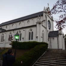 横から見た外観