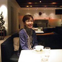 ラウンジにはピアノがあり、土日には演奏があるとのこと。