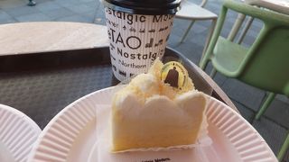 ルタオのカフェで一息