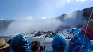 ナイアガラに行ったら絶対乗りましょう。