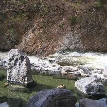 最上川源流が見れる滝見屋露天風呂から