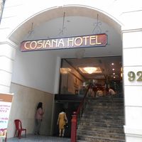 フロントはグランド・フロアーになります。