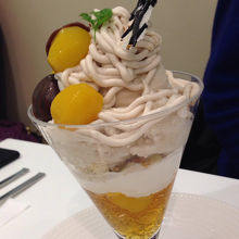 マロンパフェ