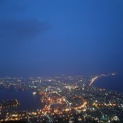 暮れゆく町並みから夜景までを鑑賞