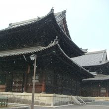 冬期は雪がぱらつくことがあります。