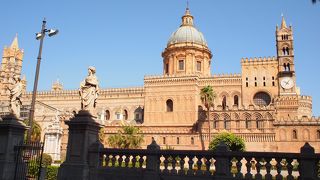 大聖堂にふさわしい荘厳さ