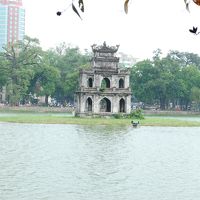 徒歩圏ホアンキエム湖