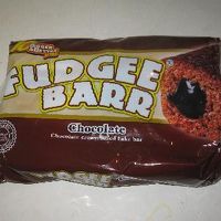 お勧めのお土産。ずばり、ファジーバーです。