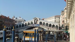 ベネチアで一番有名な橋