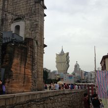 裏側からの写真です。グランドリスボアもみえます