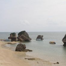 グラスボートは営業中のようでした。