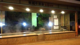 市電駅のすぐそば