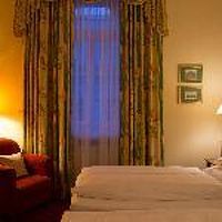 落ち着いた感じの部屋