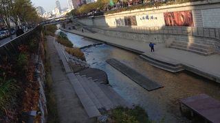 憩いの清渓川 ♪