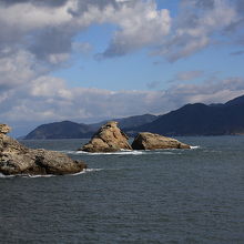 雲見の夫婦岩