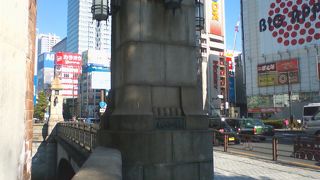 秋葉原の電気街の入口にかかる橋