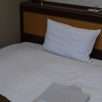 部屋は広くはありませんが、清潔です