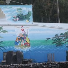 おめでたい絵柄の大看板です。