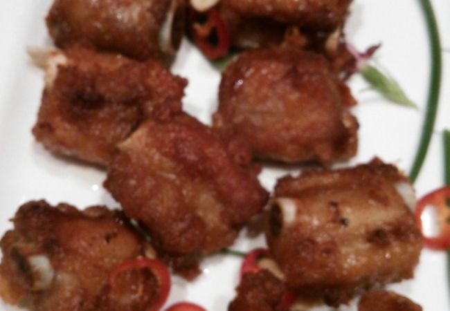 南京西路の中信泰富広場の隣の金鷹広場の中にある店