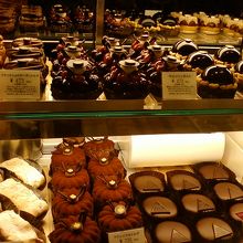 チョコレート好きにはうっとり気絶しそうな光景。