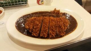 カツカレーのカツ美味し