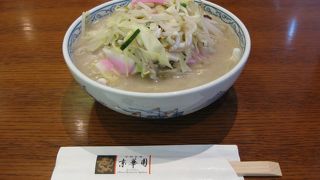 ちゃんぽん（８００円）がおすすめ。