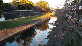 美しい・・城壁・長塀、歩きませんか！