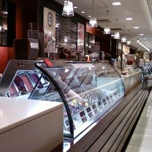 ジェラートケースです。