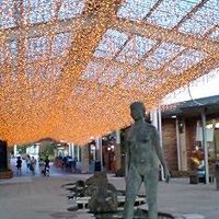 ビレッジに入ってすぐのイルミネーションです。夜になるときれい