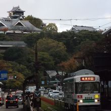 熊本城遠望：通町電停から