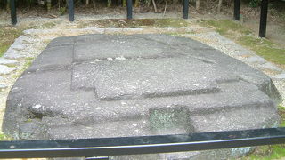 こんなところに遺跡が