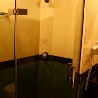 シャワーブースが別にあります