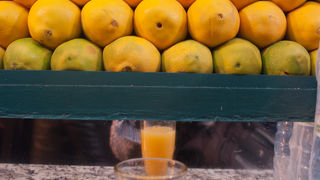 搾りたてオレンジジュース！