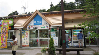 浜田道で貴重な売店併設PA。