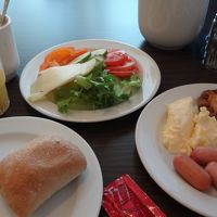 朝食で出るカレリアン・ピーラッカはおすすめです。