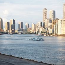 臨港広場から見た隅田川