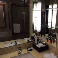 洗面台。アメニティ、タオル等特に不足なし