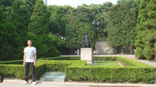 魯迅公園の中にあります。記念館とセットで見ましょう。