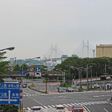 フランス橋から見た横浜ベイブリッジ