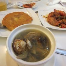 蛤スープ、大根入り玉子焼き、パリパリ蝦