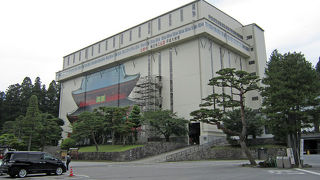 とても大きなお寺。