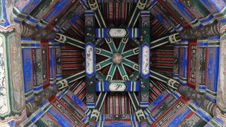 大きな庭園です。