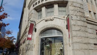 神戸に残るレトロなビル