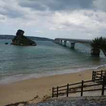 古宇利橋全景。