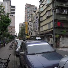 東門駅から少し離れたとこにある永康牛肉麺