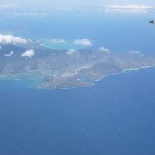 ブルーハワイで有名なハナマウ湾が見えます